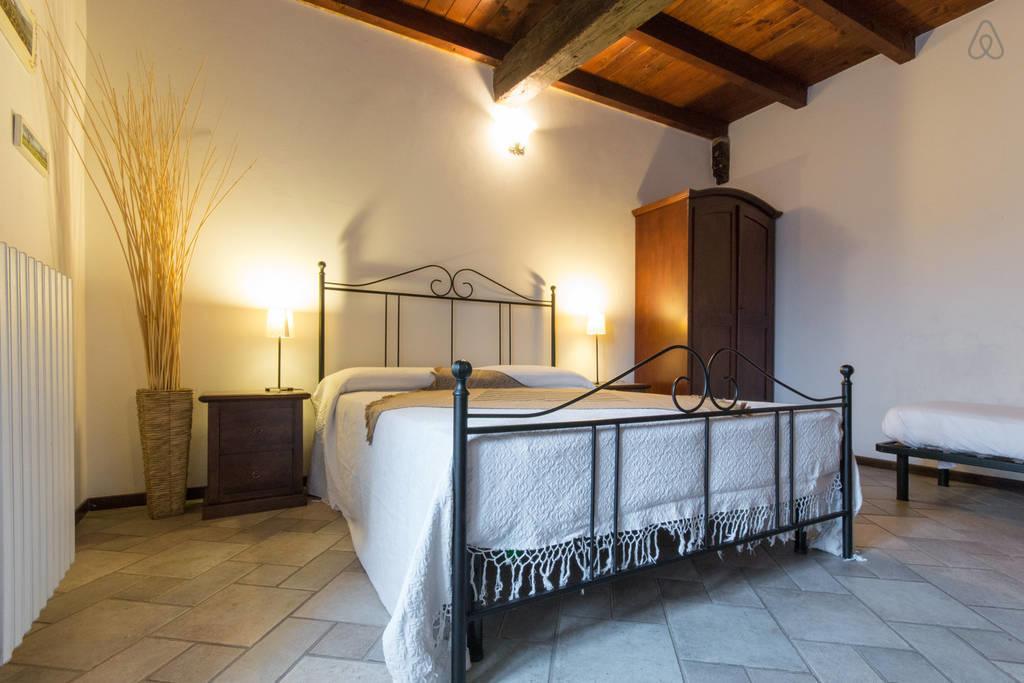 Ca Borgo Vecchio Aparthotel Brusasco Ruang foto