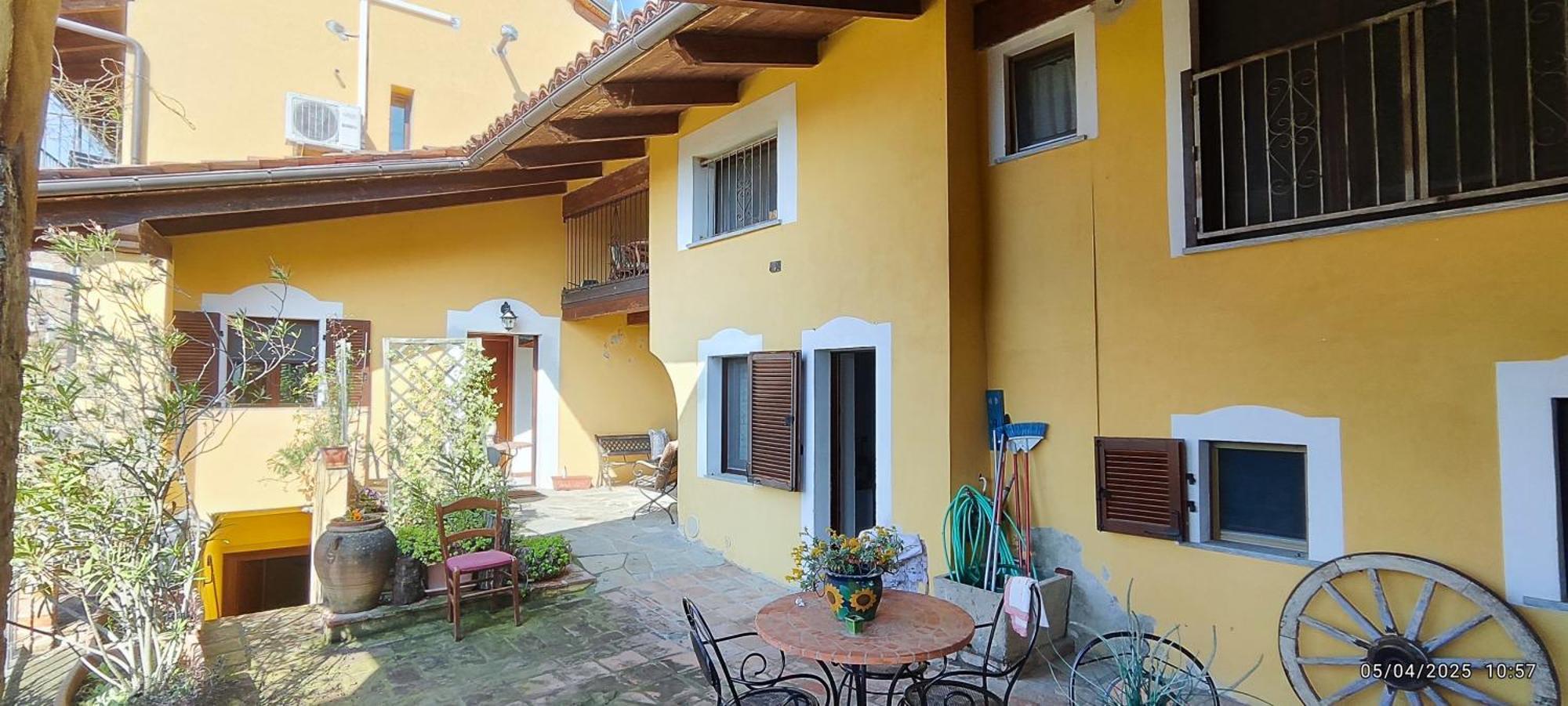 Ca Borgo Vecchio Aparthotel Brusasco Bagian luar foto